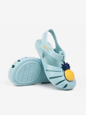 NIB Zaxy Pineapple Jelly Sandals in Light Blue Size 5c